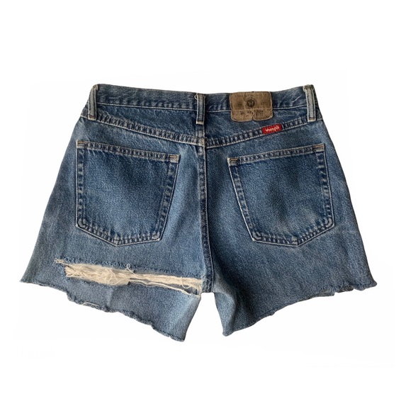 Vtg WRANGLER Hi-Rise Denim Shorts - Picture 2 of 6